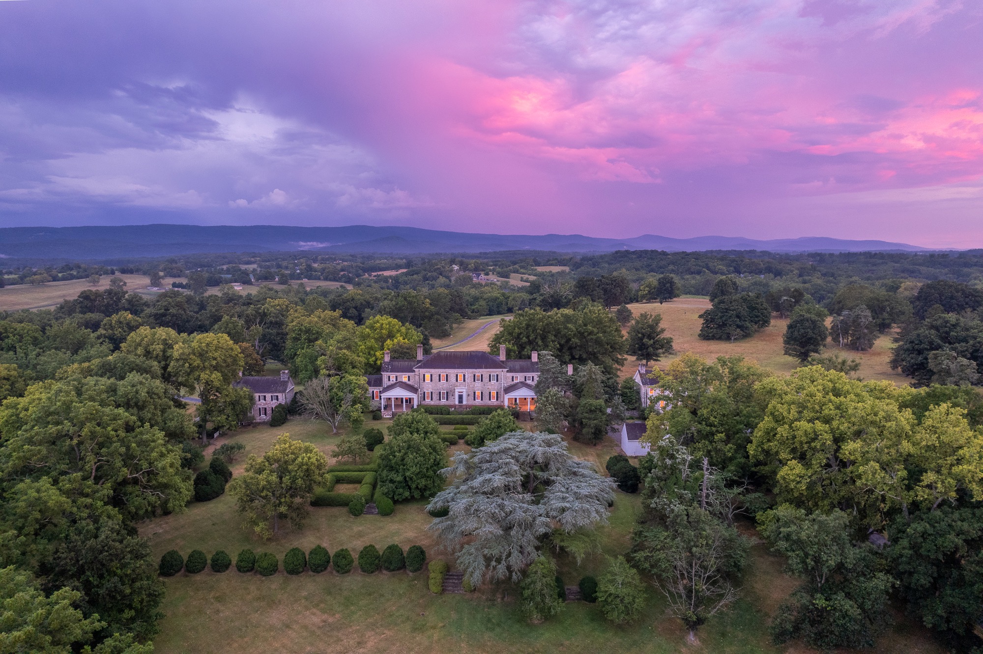 Historic Carter Hall Millwood Estate Up for Auction The Dish
